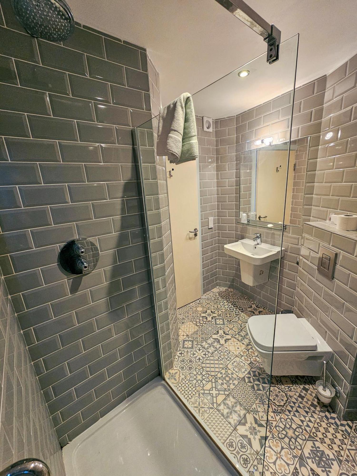 King Sitric Hotel Хоут Екстериор снимка